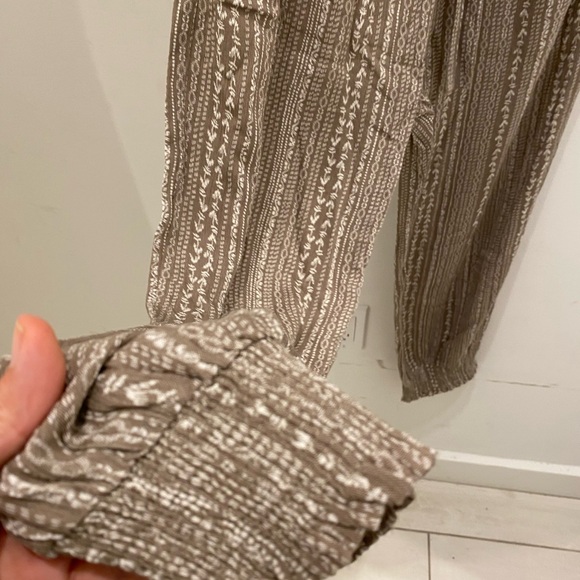 Pants - Picture 5 of 6